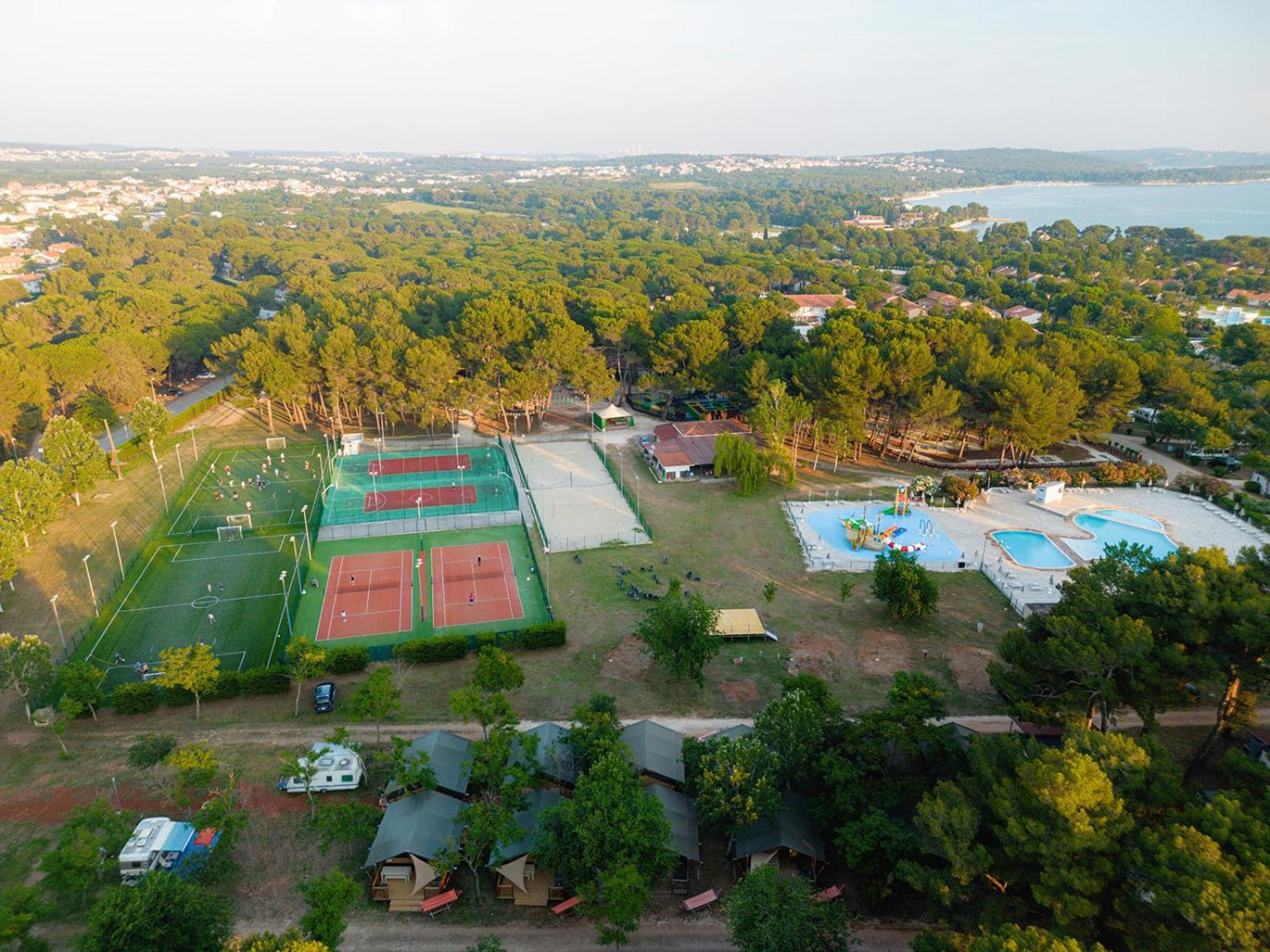 Glamping Istrie Hotel Fazana Bagian luar foto